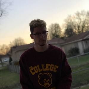 Meet your Posher, Alejandro